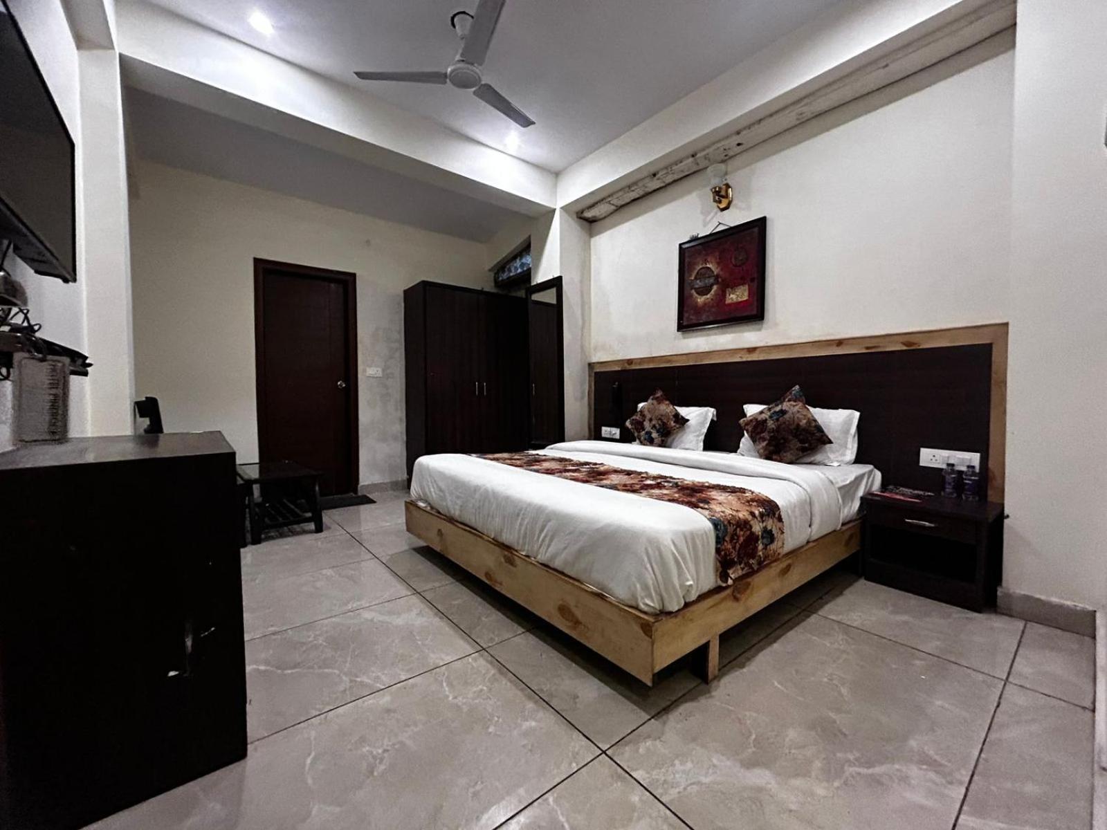 Hangout Inn Bhagalpur Ngoại thất bức ảnh