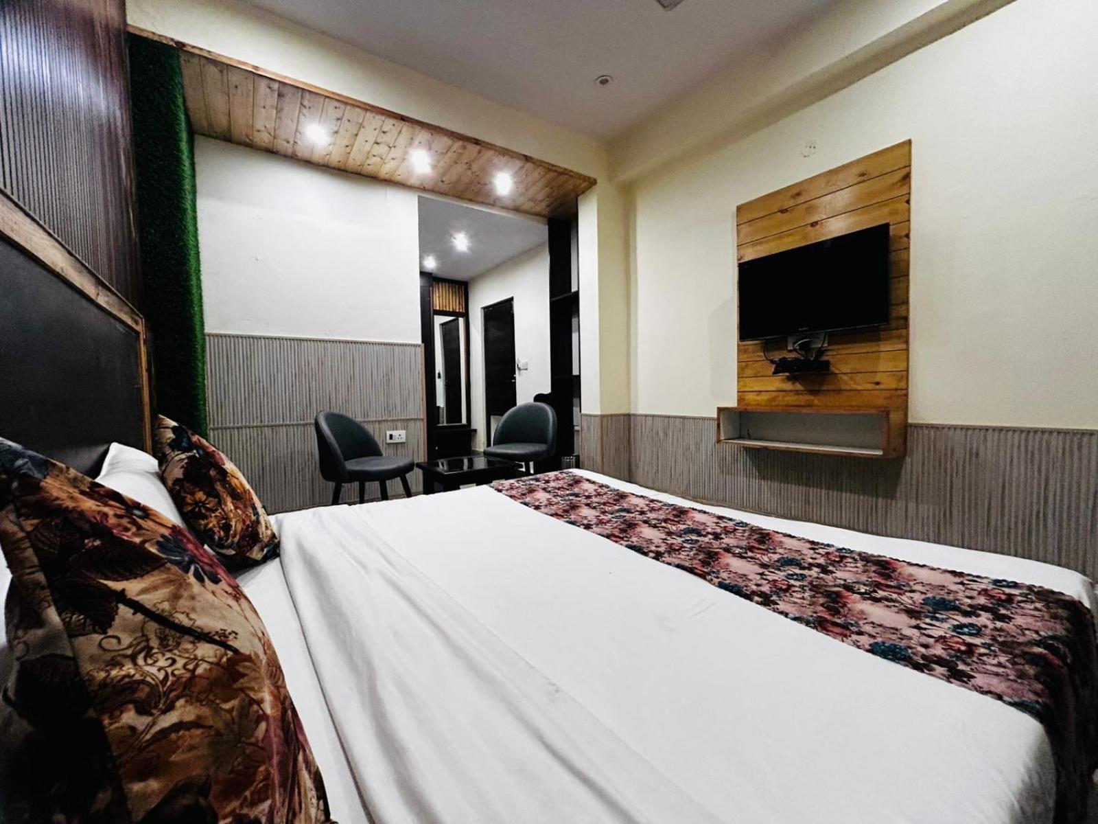Hangout Inn Bhagalpur Ngoại thất bức ảnh