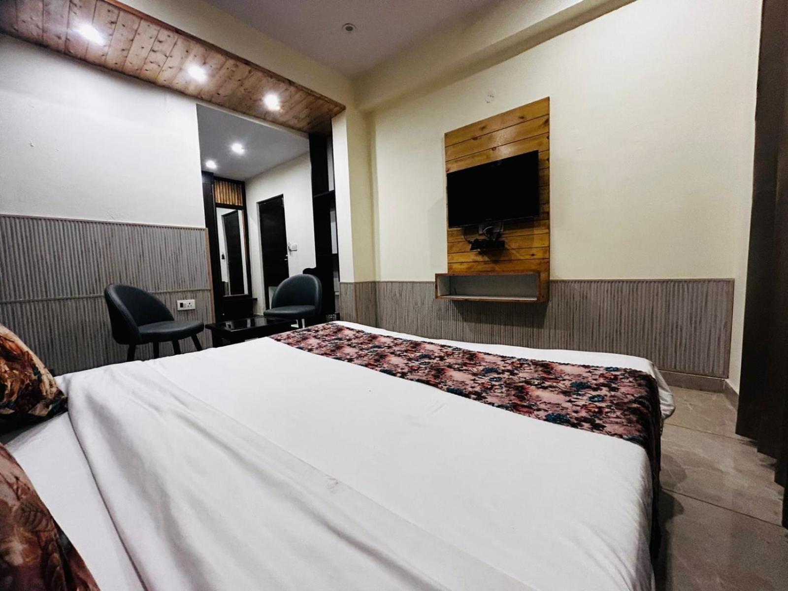Hangout Inn Bhagalpur Ngoại thất bức ảnh